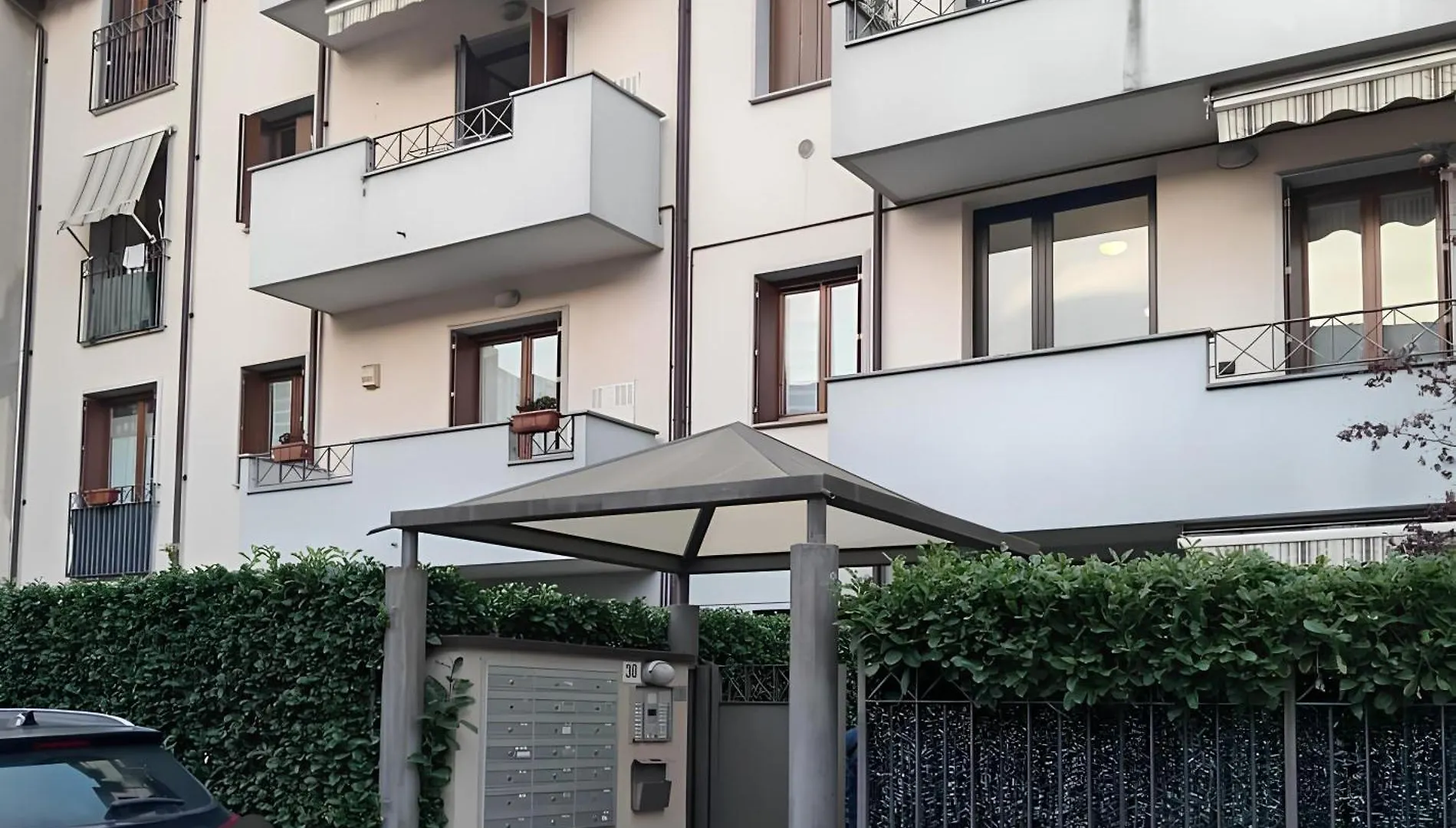 Neaga'S House Lejlighed Lissone 0*,  Italien